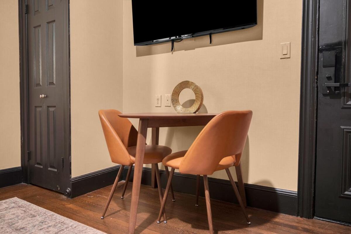 Apartamento Stunning In Heart Of With Gym &